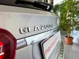 MERCEDES GLA 200 D AUTOMATIK MOD. PREMIUM “GUIDABILE DA NEOPATENTATI” pieno