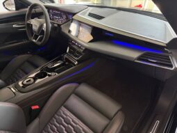 Audi RS e-tron GT pieno