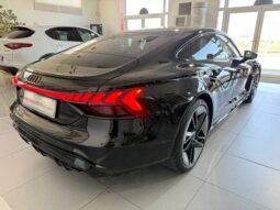 Audi RS e-tron GT pieno