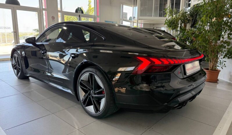 Audi RS e-tron GT pieno