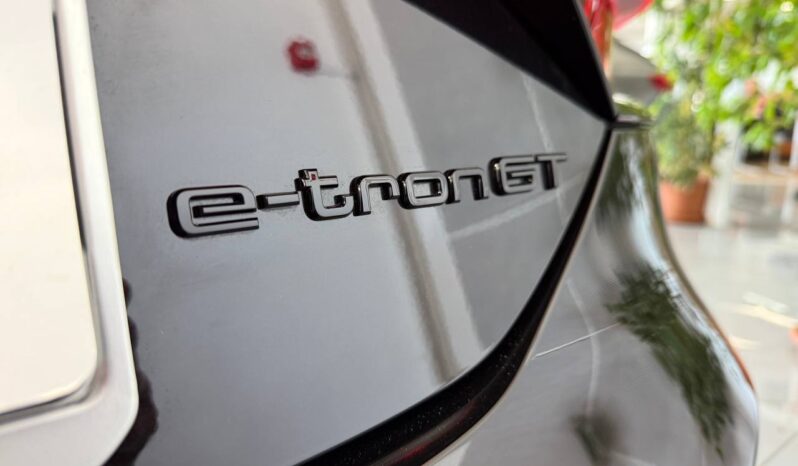 Audi RS e-tron GT pieno