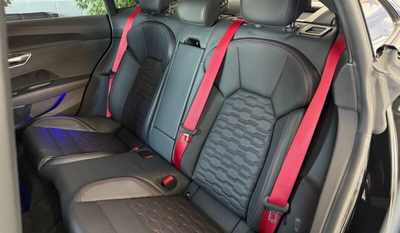 Audi RS e-tron GT pieno