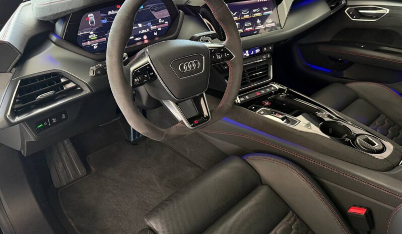 Audi RS e-tron GT pieno