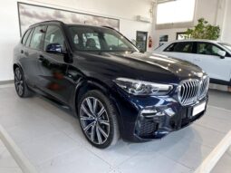 BMW X5 X-Drive 3.0 D 265CV 48V MHEV MOD. M-SPORT + TETTO PANORAMICO ED APRIBILE