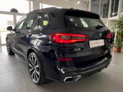 BMW X5 X-Drive 3.0 D 265CV 48V MHEV MOD. M-SPORT + TETTO PANORAMICO ED APRIBILE pieno