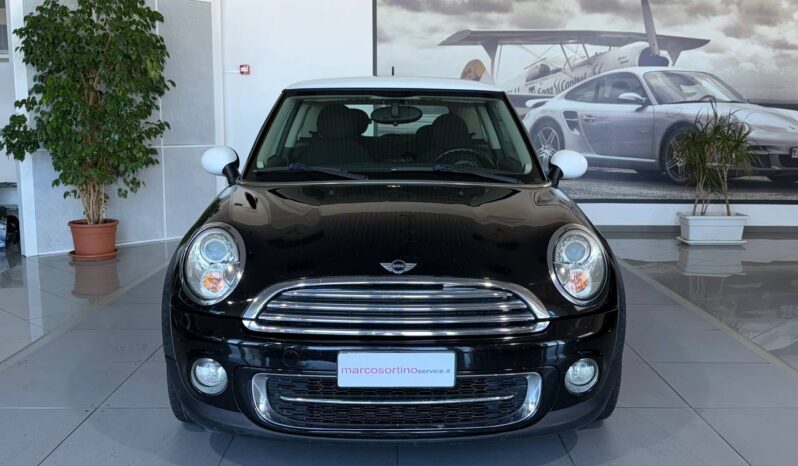 MINI COOPER D 1.6 110CV CAMBIO MANUALE +TETTO PANORAMICO ED APRIBILE “GUIDABILE DA NEOPATENTATI” pieno