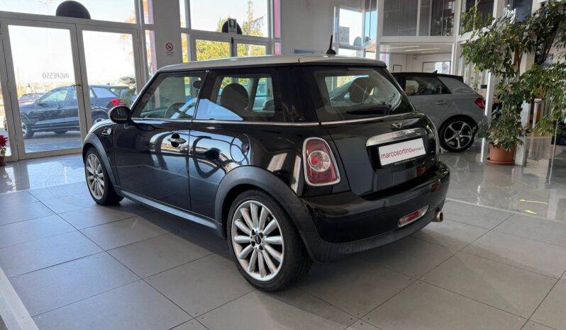 MINI COOPER D 1.6 110CV CAMBIO MANUALE +TETTO PANORAMICO ED APRIBILE “GUIDABILE DA NEOPATENTATI” pieno