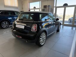MINI COOPER D 1.6 110CV CAMBIO MANUALE +TETTO PANORAMICO ED APRIBILE “GUIDABILE DA NEOPATENTATI” pieno