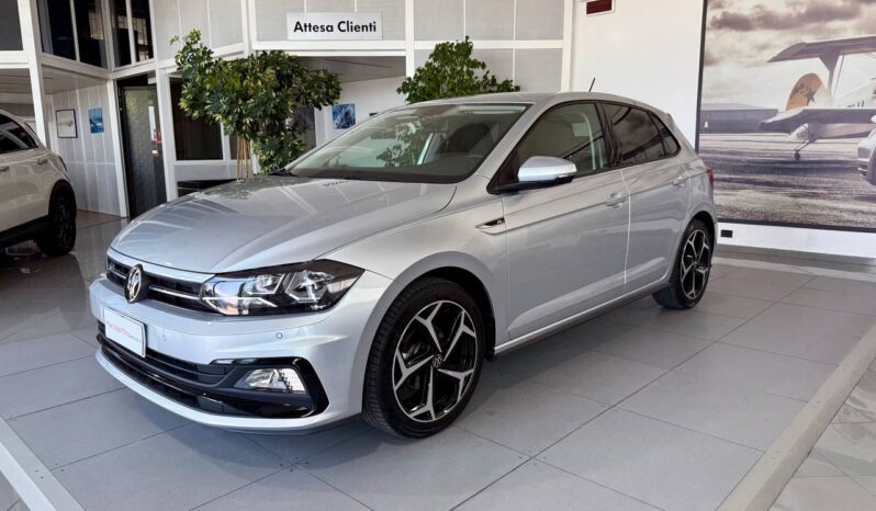VOLKSWAGEN POLO 1.0 TSI 95 CV MOD. R-LINE “GUIDABILE DA NEOPATENTATI” pieno